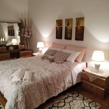 Апартаменты House Christy *